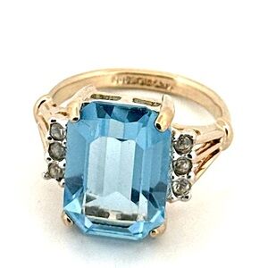 Stunning aquamarine color crystal electroplated gold ring size 6